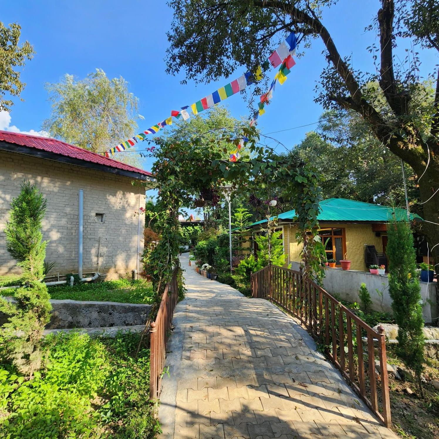 Namlang Resort Bir  Exterior photo